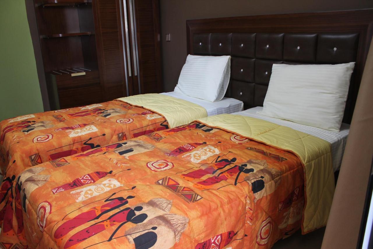 Wakola Hotel Cheikh Anta Dakar Exteriör bild