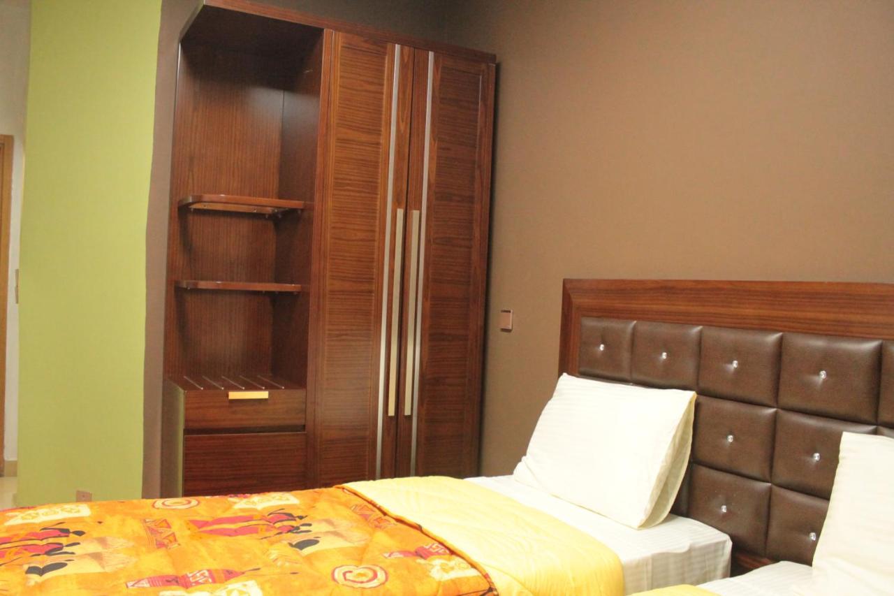 Wakola Hotel Cheikh Anta Dakar Exteriör bild