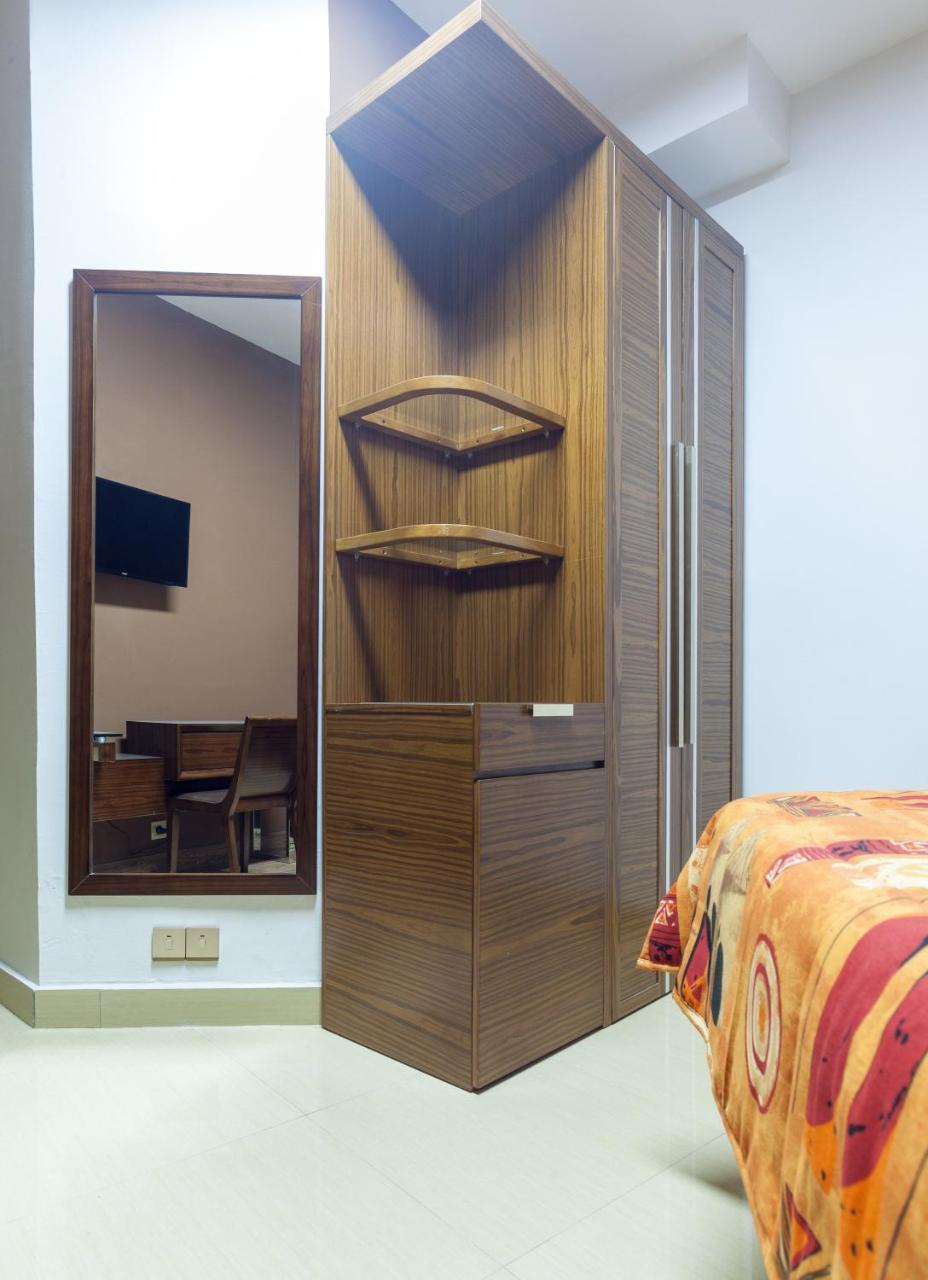 Wakola Hotel Cheikh Anta Dakar Exteriör bild
