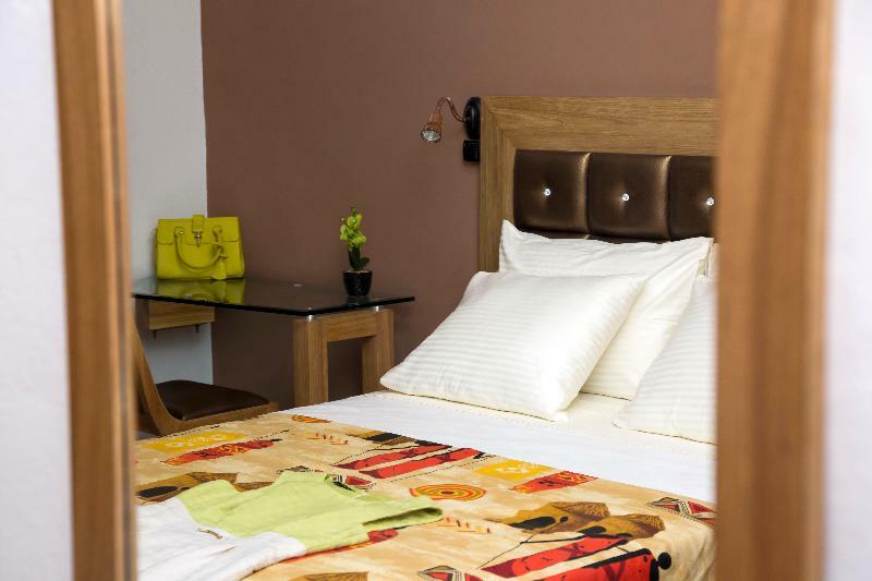 Wakola Hotel Cheikh Anta Dakar Exteriör bild